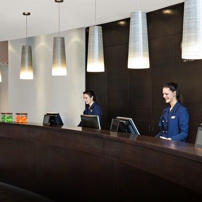 Hotel Nh Frankfurt Airport West 4*