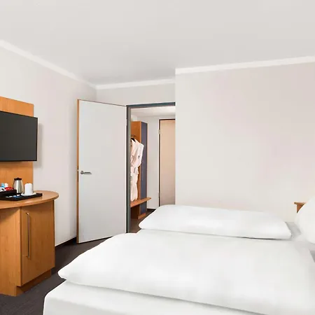 Nh Frankfurt Airport West Hotel Raunheim Exterior photo