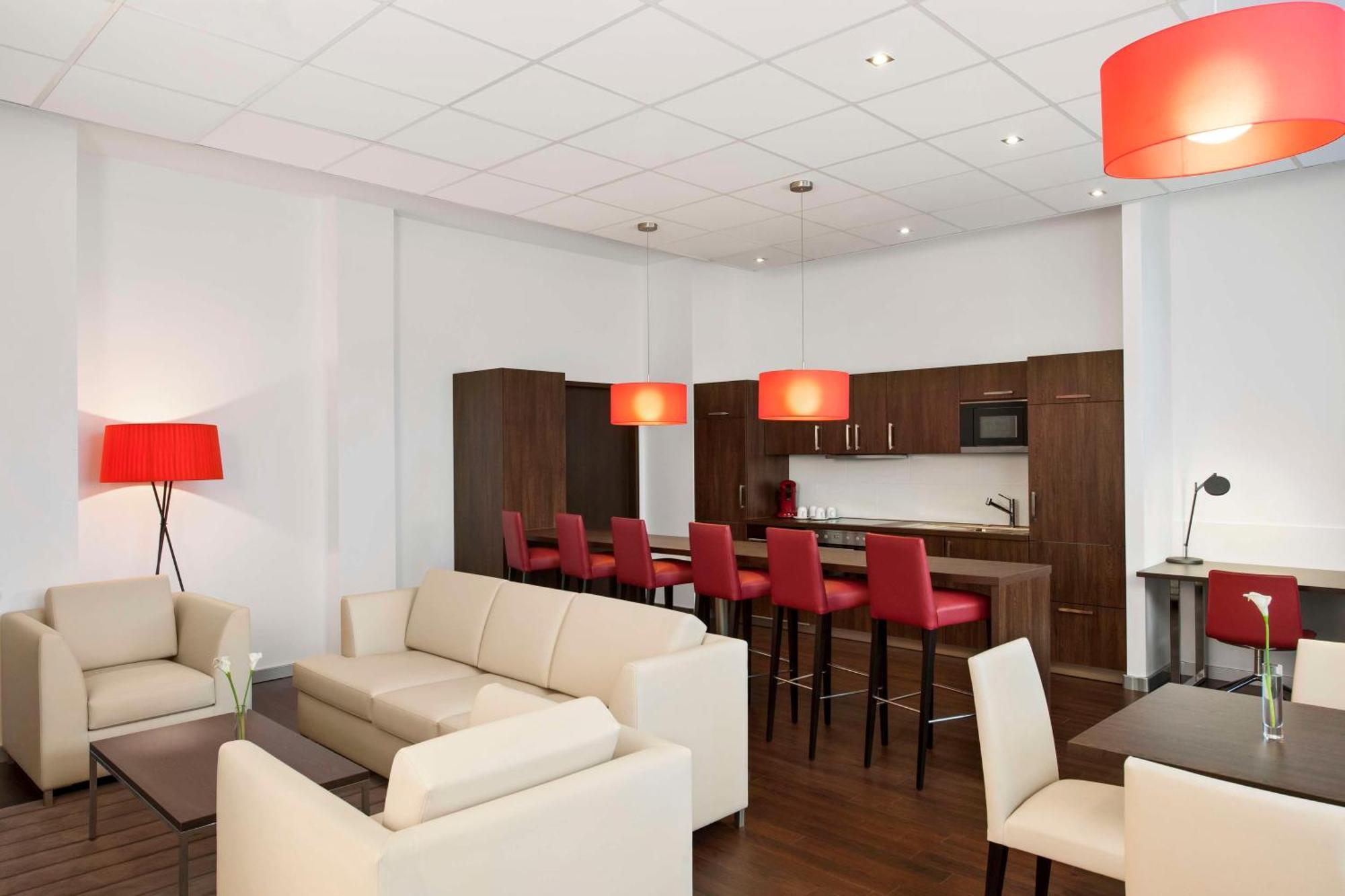 Nh Frankfurt Airport West Hotel