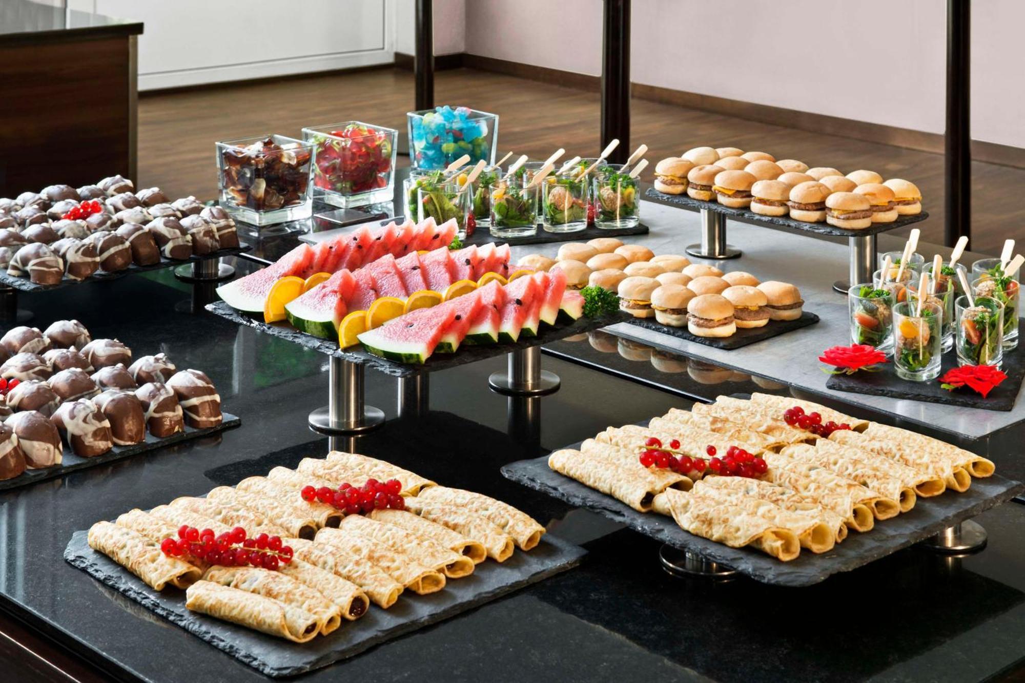 Nh Frankfurt Airport West Hotel
