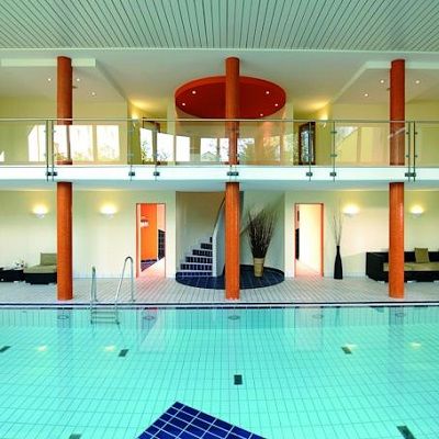 Nh Frankfurt Airport West 4*